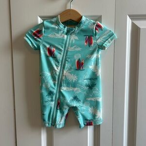 OshKosh‎ infant swimsuit size 3 months